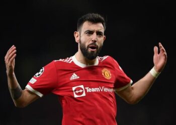 Bruno Fernandes Marks Improved New Manchester United Contract With Another Disappointing Draw