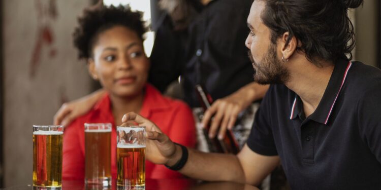 4 Terribly Risks You Take Whenever You Leave Your Drink Unguarded!