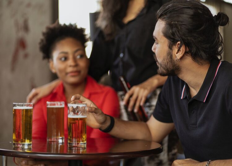 4 Terribly Risks You Take Whenever You Leave Your Drink Unguarded!