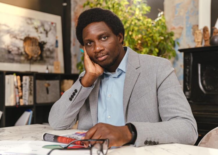 Master The Art Of Knowing When To Speak, Listen, And Leave!