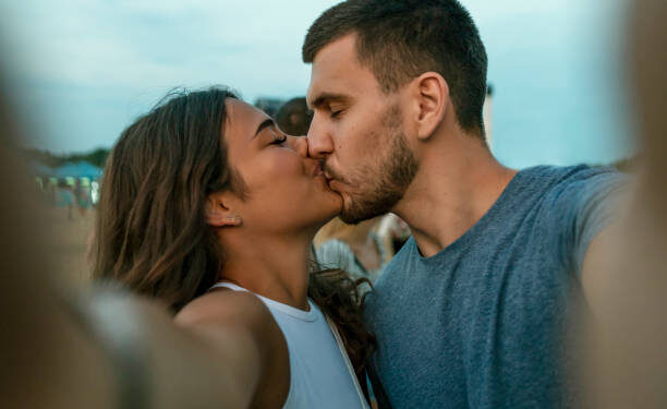 Don’t Be Shy To Kiss Your Man In Public